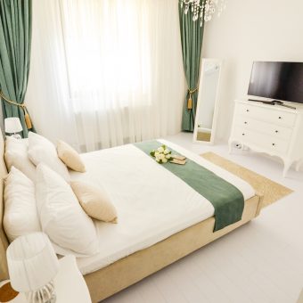 15 Vanilla Residence Mamaia-bedroom 4